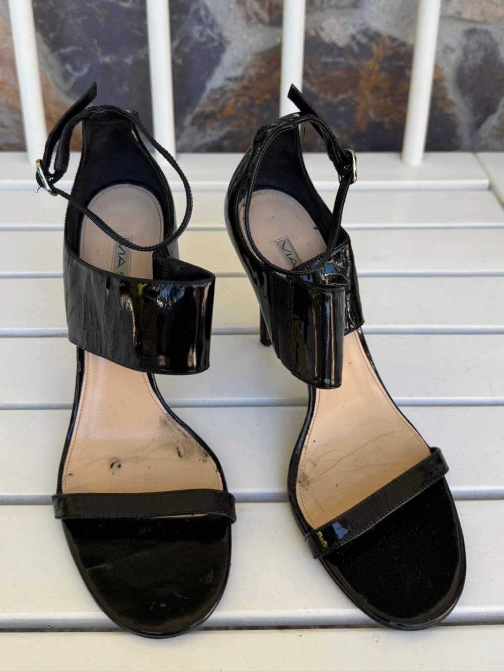 Via Spiga Black Heels with Large Foot Strap